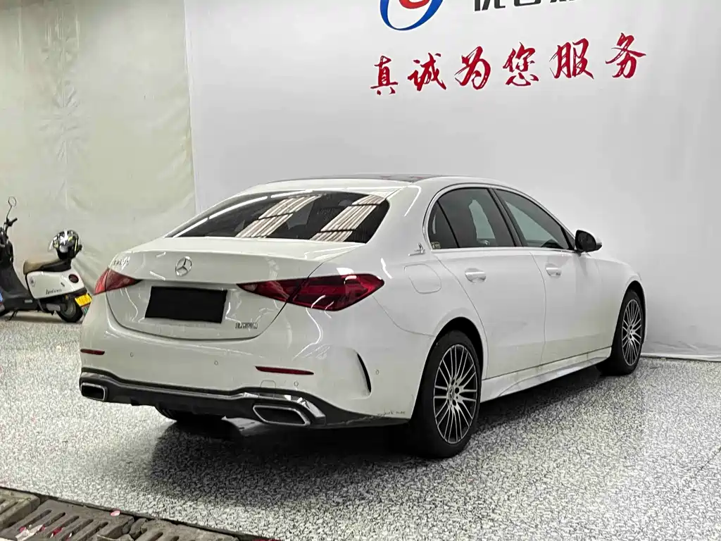 Mercedes-Benz C-Class — миниатюра 18