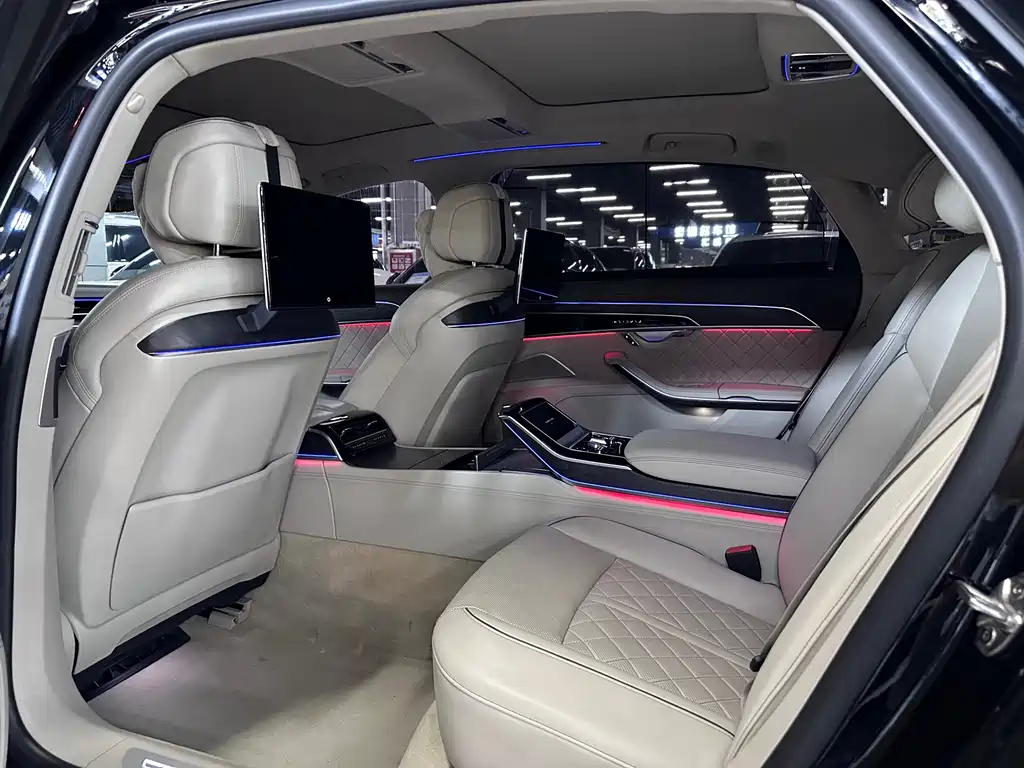Audi A8 — миниатюра 6