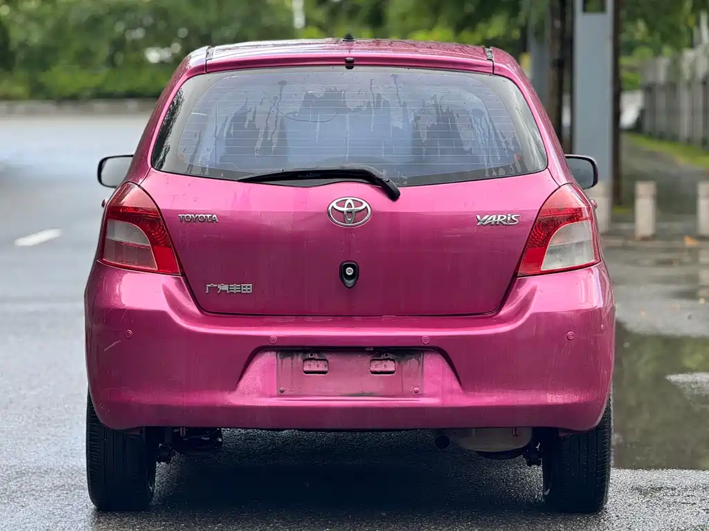 Toyota Yaris — миниатюра 8