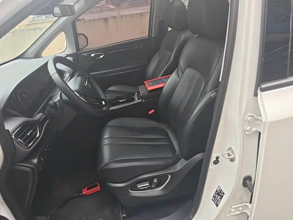 GAC Motor Trumpchi M6 — миниатюра 15