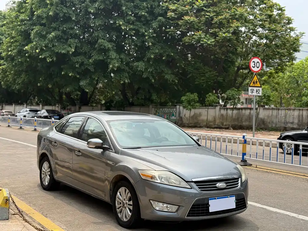 Ford Mondeo - 2011 2.3L Fashion