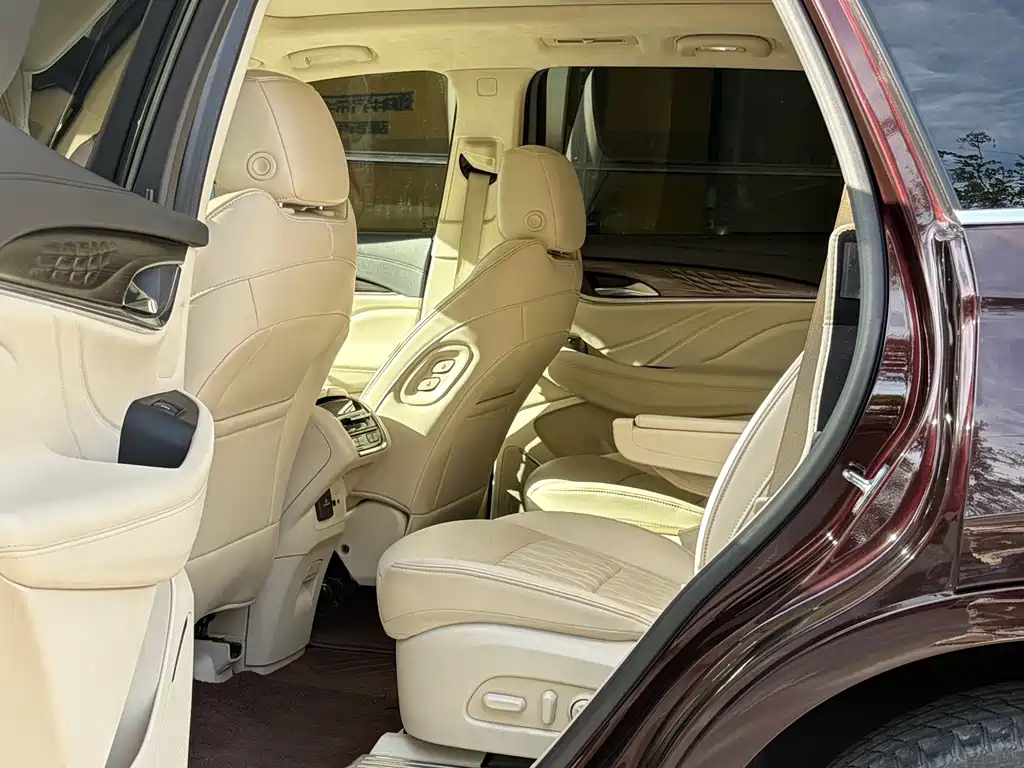 Buick Enclave — миниатюра 4