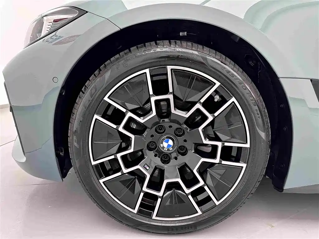 BMW 4 Series — миниатюра 31