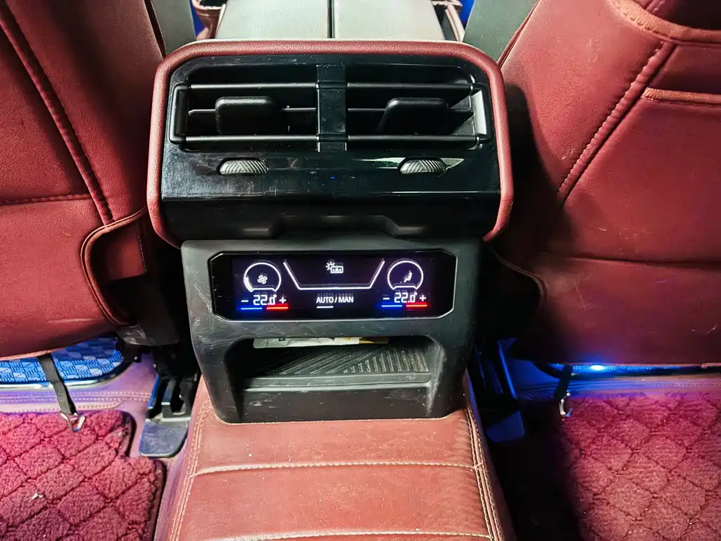 BMW 5 Series — миниатюра 19