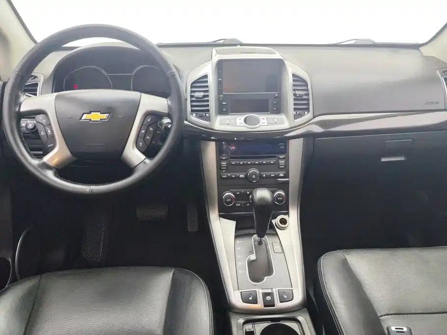 Chevrolet Captiva — миниатюра 12