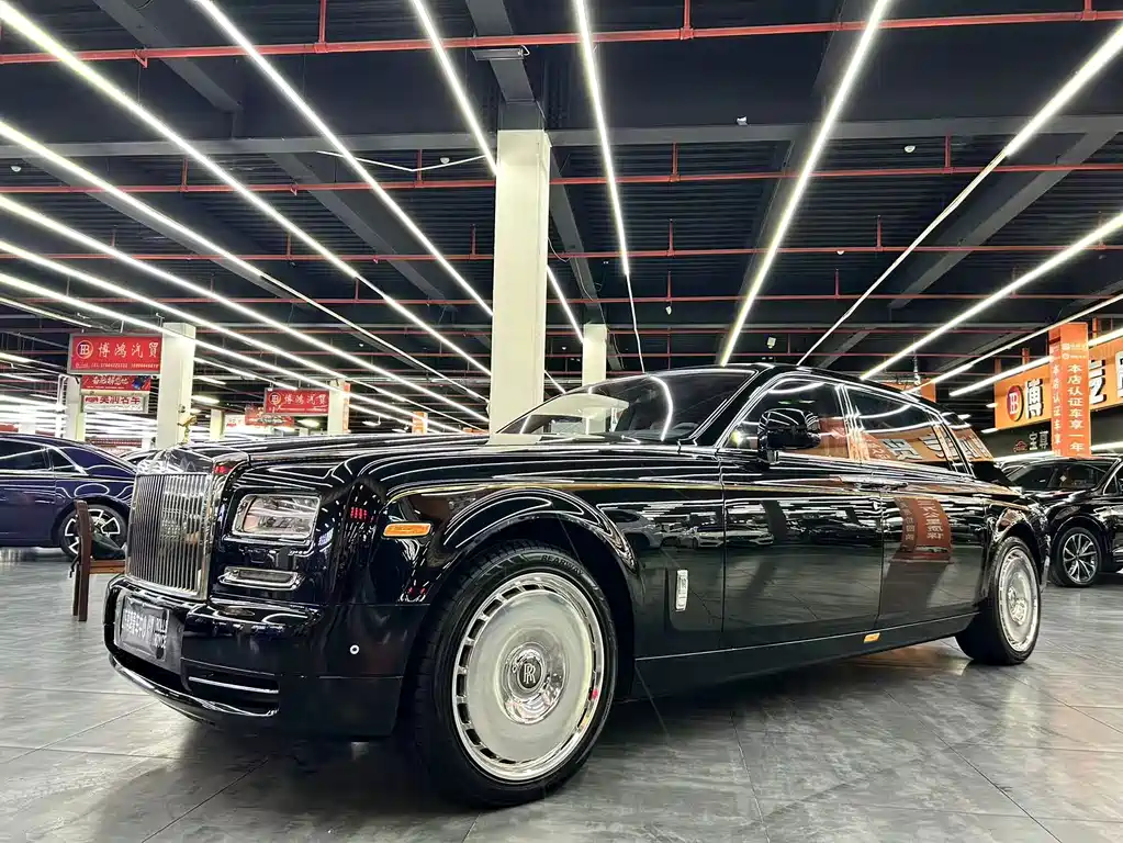 Rolls-Royce 2017 6.7L Long Wheelbase