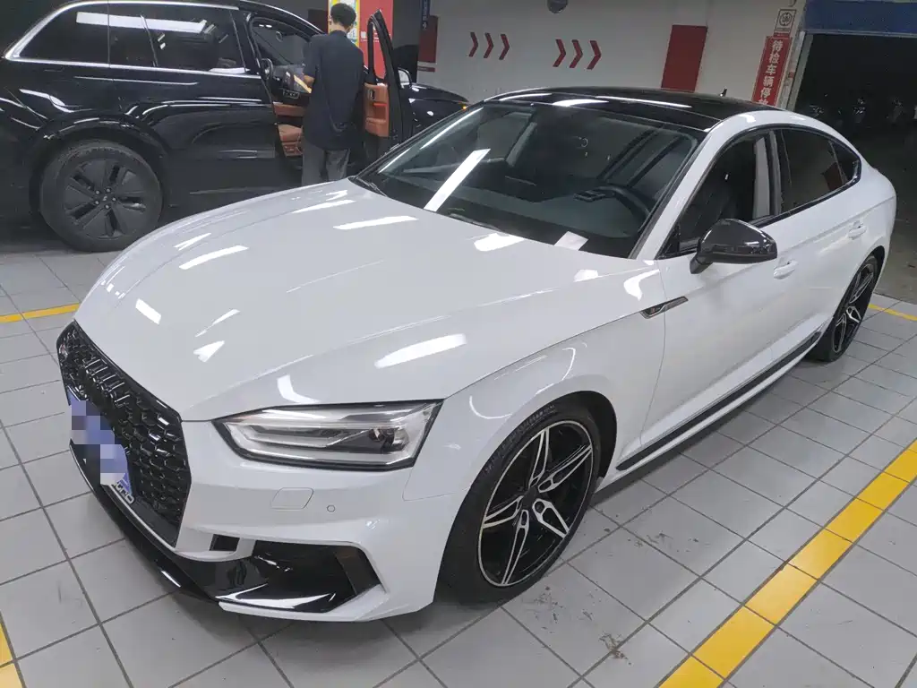Audi A5 (Import)