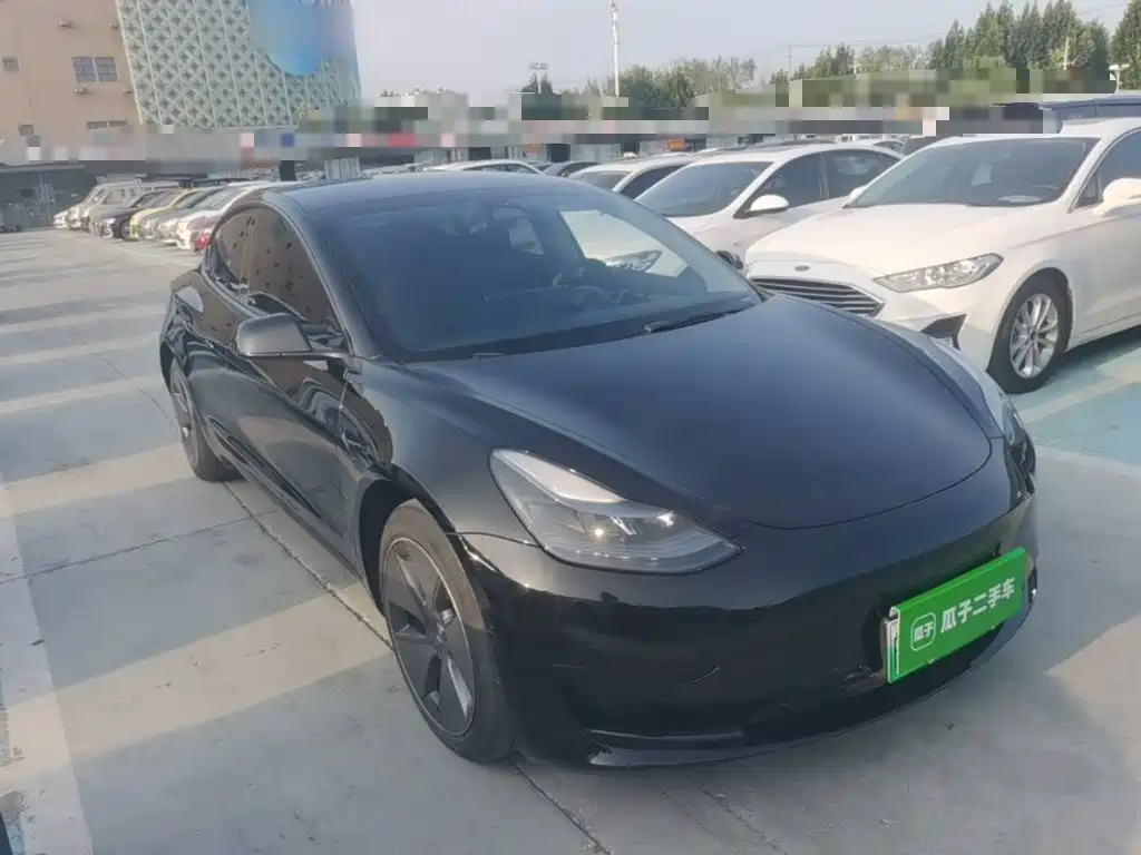 Tesla Model 3 — миниатюра 4