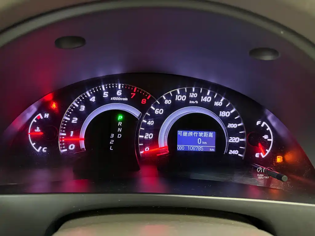 Toyota Camry — миниатюра 4