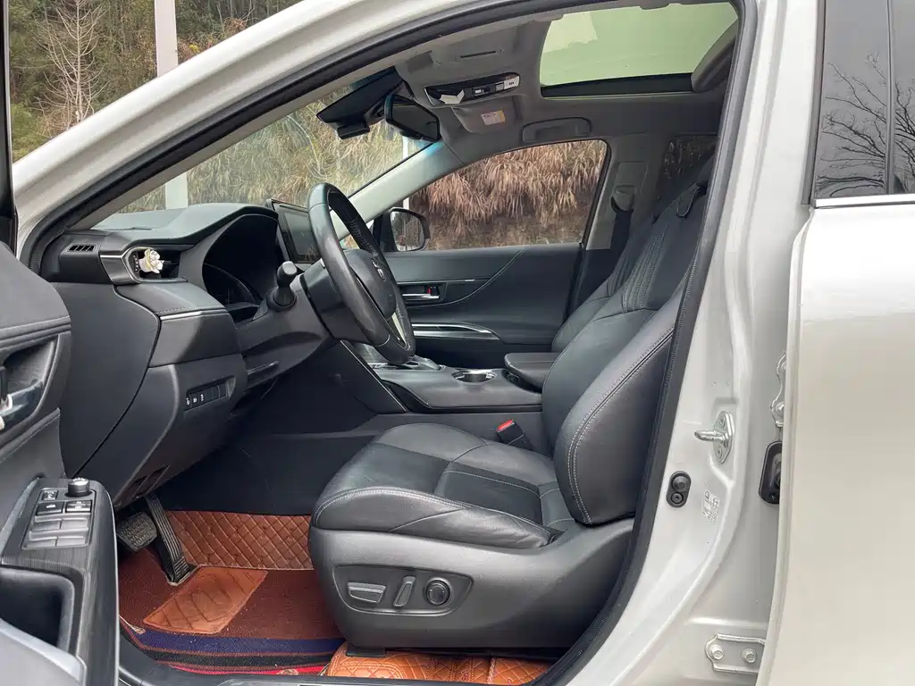 TOYOTA LING FANG HARRIER