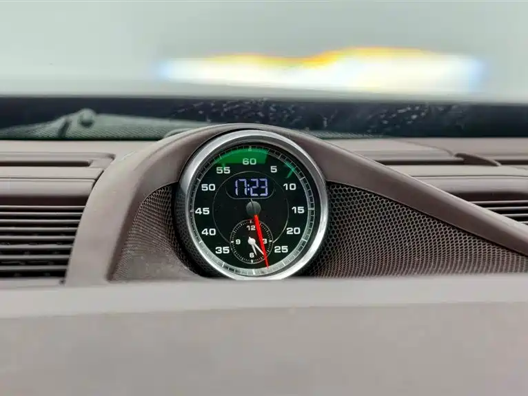 Porsche Panamera — миниатюра 12