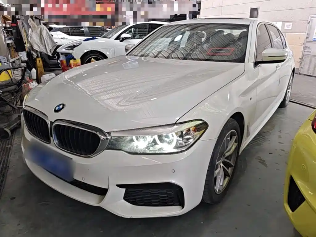 BMW 5 Series 2020 525Li M Sport Package