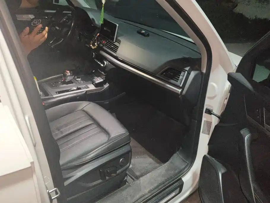 Audi Q5L — миниатюра 8