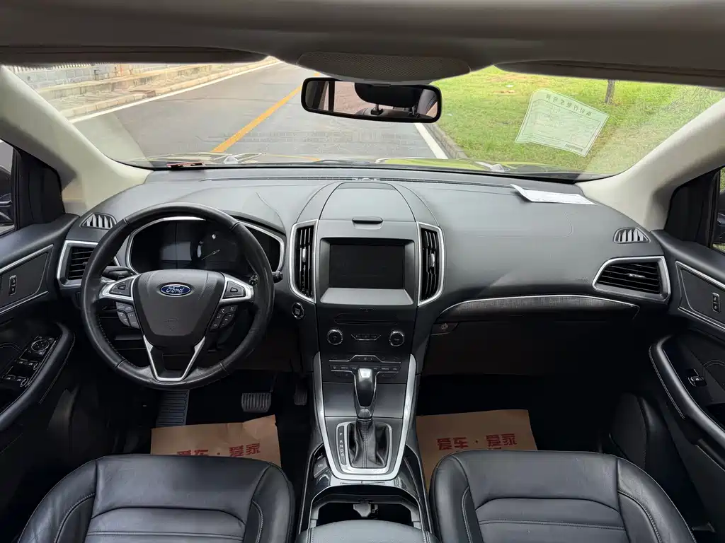 Ford Edge — миниатюра 4