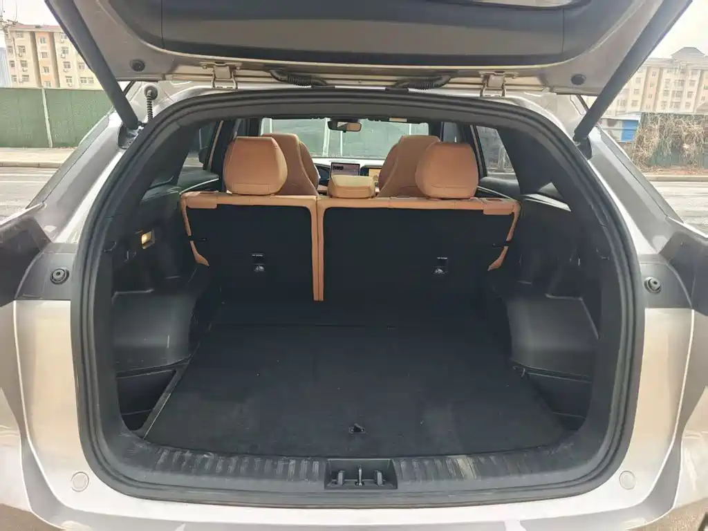 GEELY GALAXY GALAXY L7