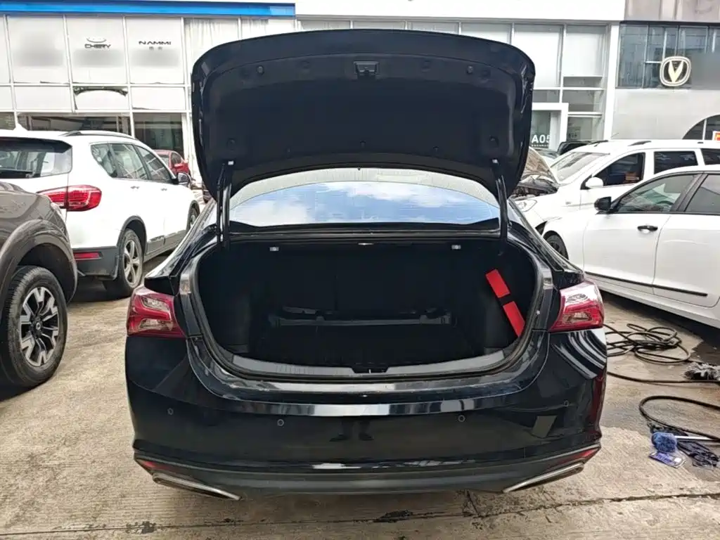 Chevrolet Malibu XL — миниатюра 19