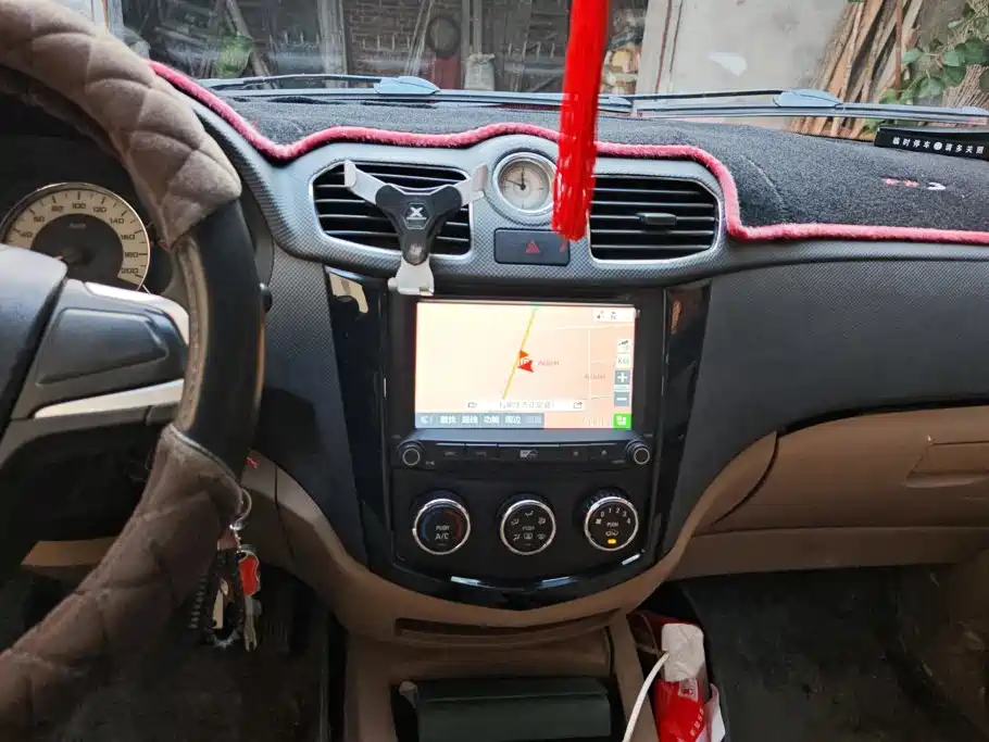 Wuling Hongguang — миниатюра 13
