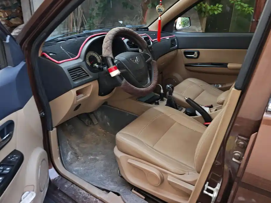 Wuling Hongguang — миниатюра 9
