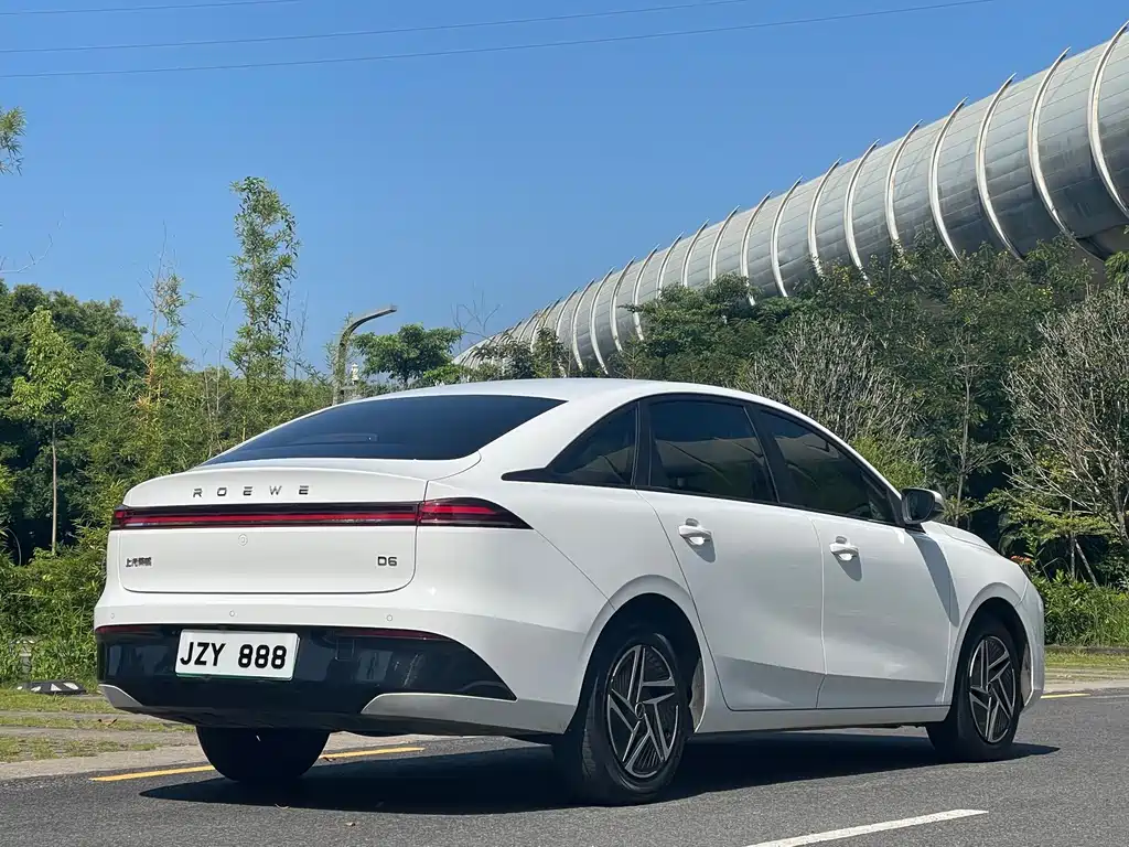 Roewe Young Wai D6 — миниатюра 7