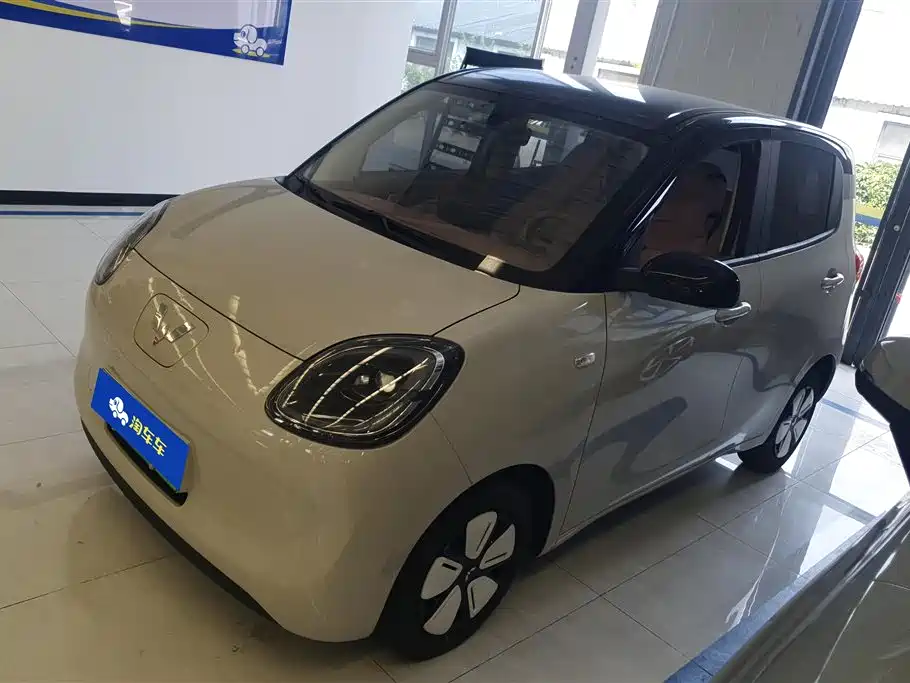 宏光MINIEV 2025款 第四代 四门版 臻享+款