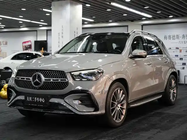 Mercedes-Benz GLE — фото 1