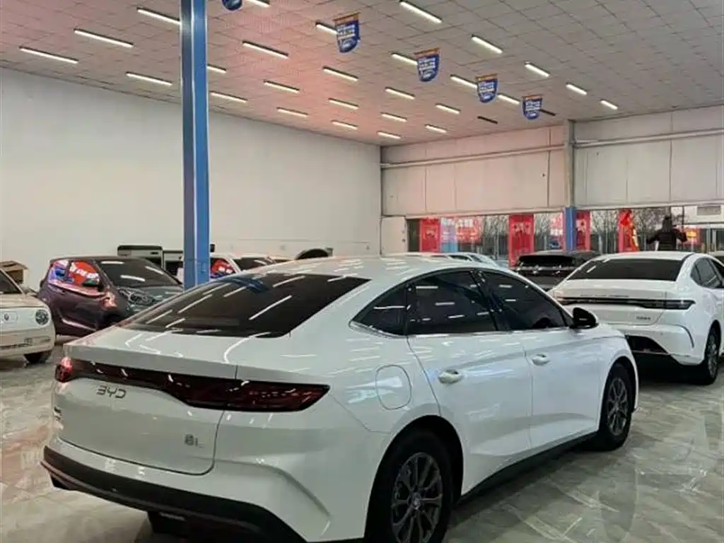 BYD QIN L