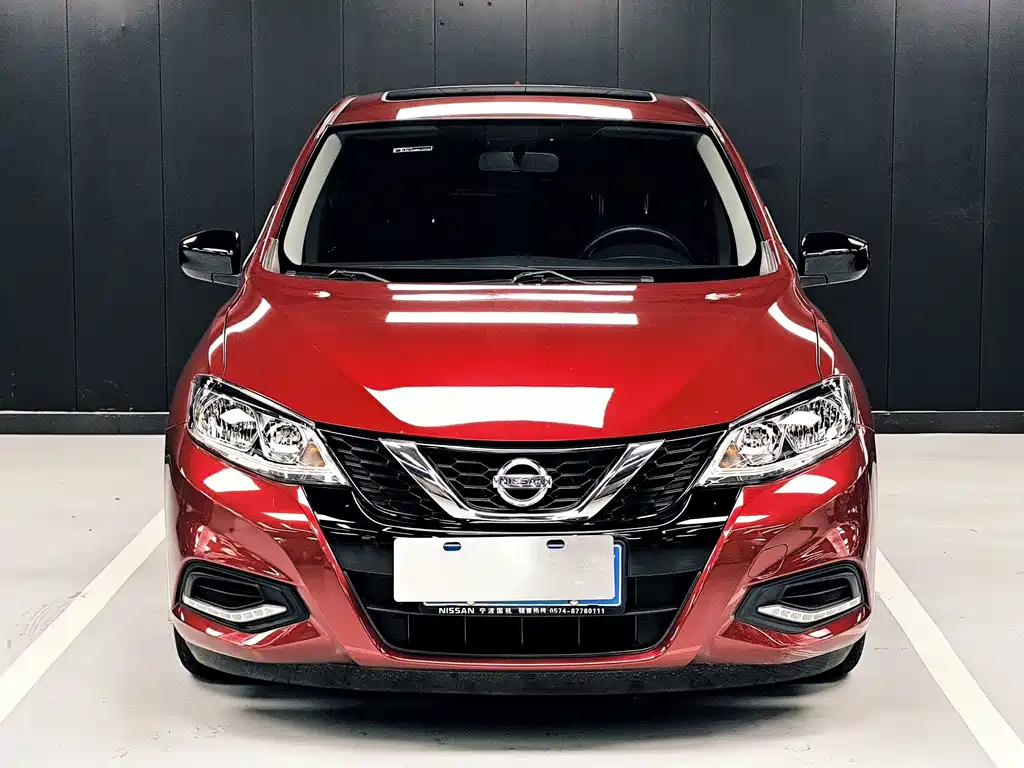 Nissan Tiida — миниатюра 2