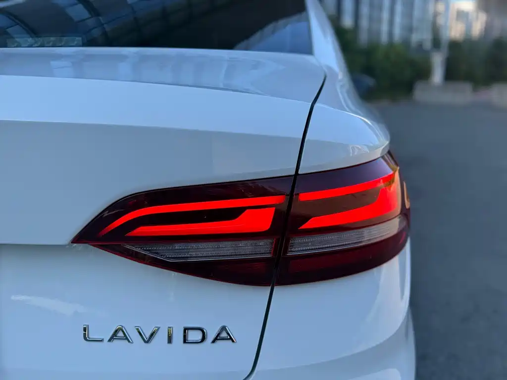 Volkswagen Lavida — миниатюра 8