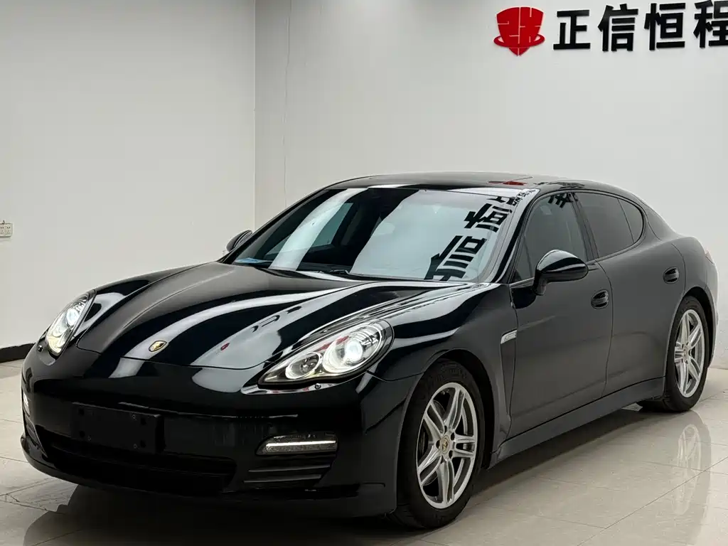 Porsche Panamera 2010 Panamera 4 3.6L