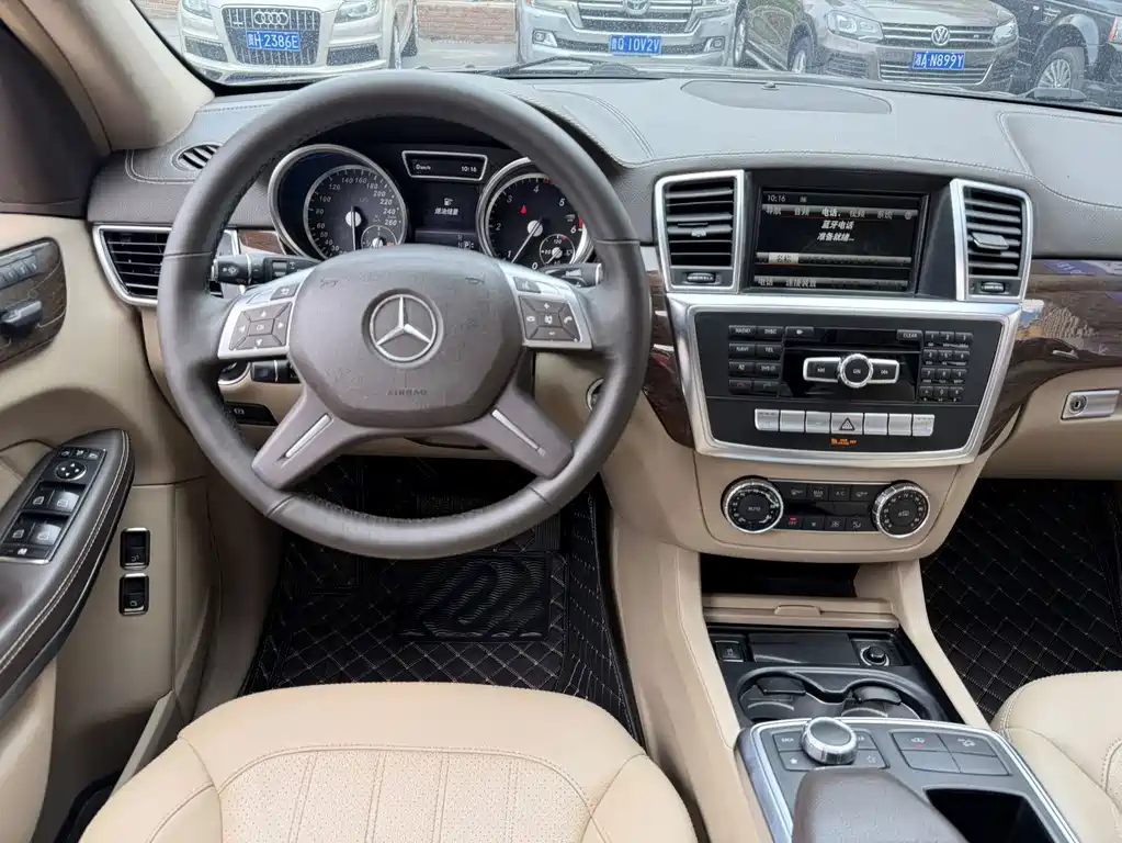 Mercedes-Benz GL-Class — миниатюра 13