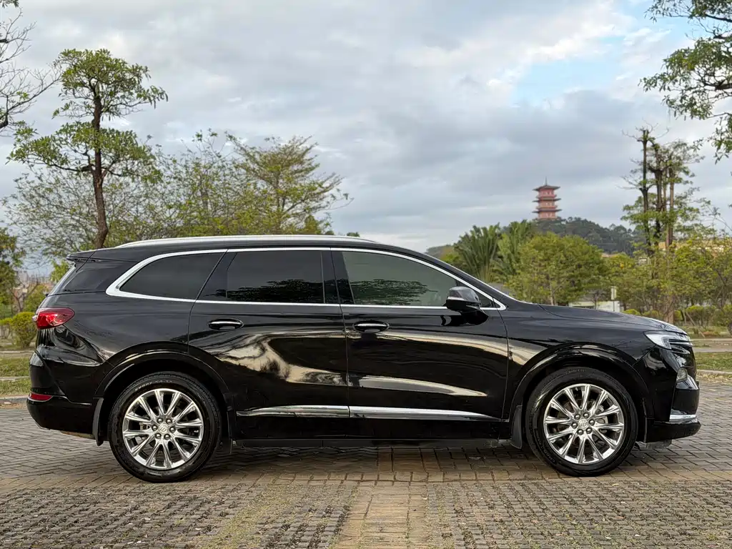 Buick Enclave 2020 28T Flagship
