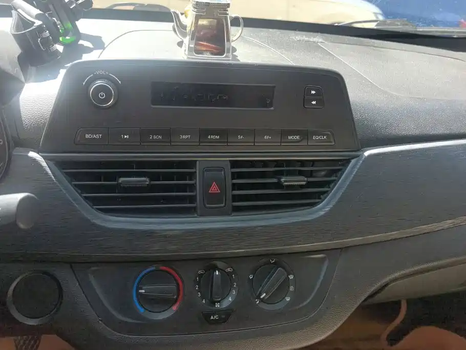 Baojun 310 — миниатюра 13