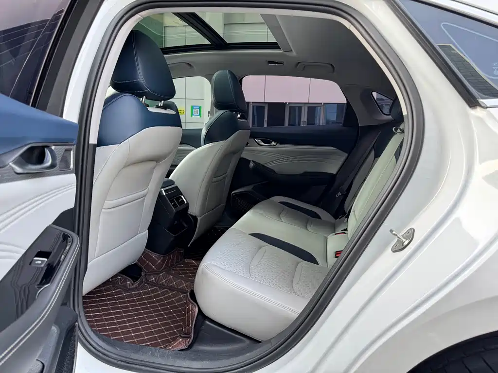 GEELY AUTOMOBILE XINGRUI