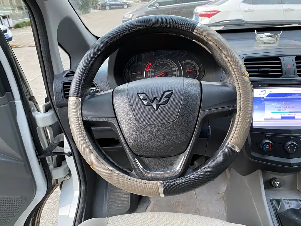 Wuling Zhengcheng Classic — миниатюра 10