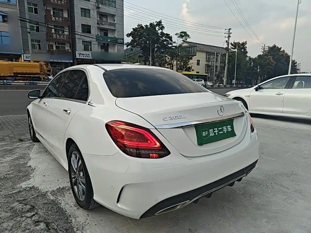 Mercedes-Benz C-Class — миниатюра 5