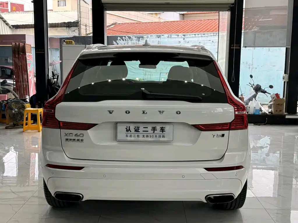 Volvo XC60 2018 T5