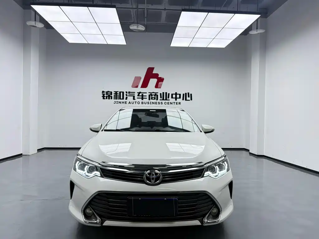 Toyota Camry 2016