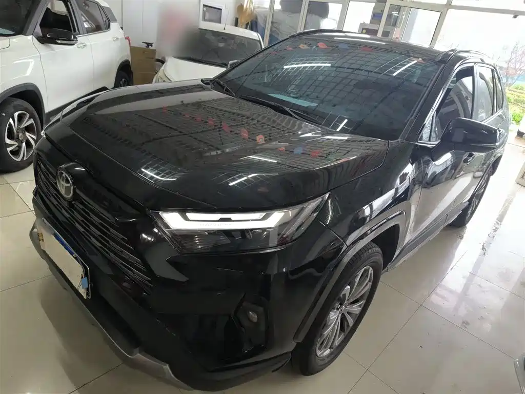 Toyota RAV4 2024