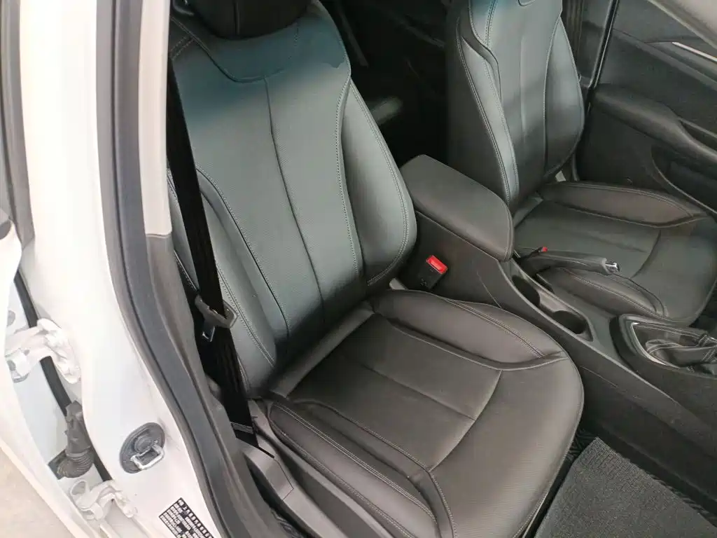 Buick Excelle — миниатюра 25