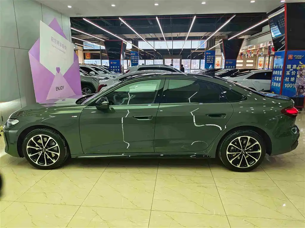 Audi A5L 2026 2.0T Sport