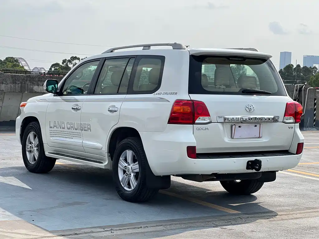 Toyota Land Cruiser 2015 4.6L V8