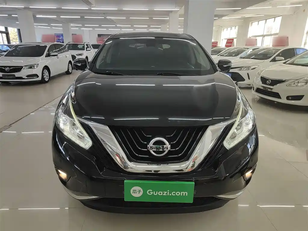 NISSAN LOULAN