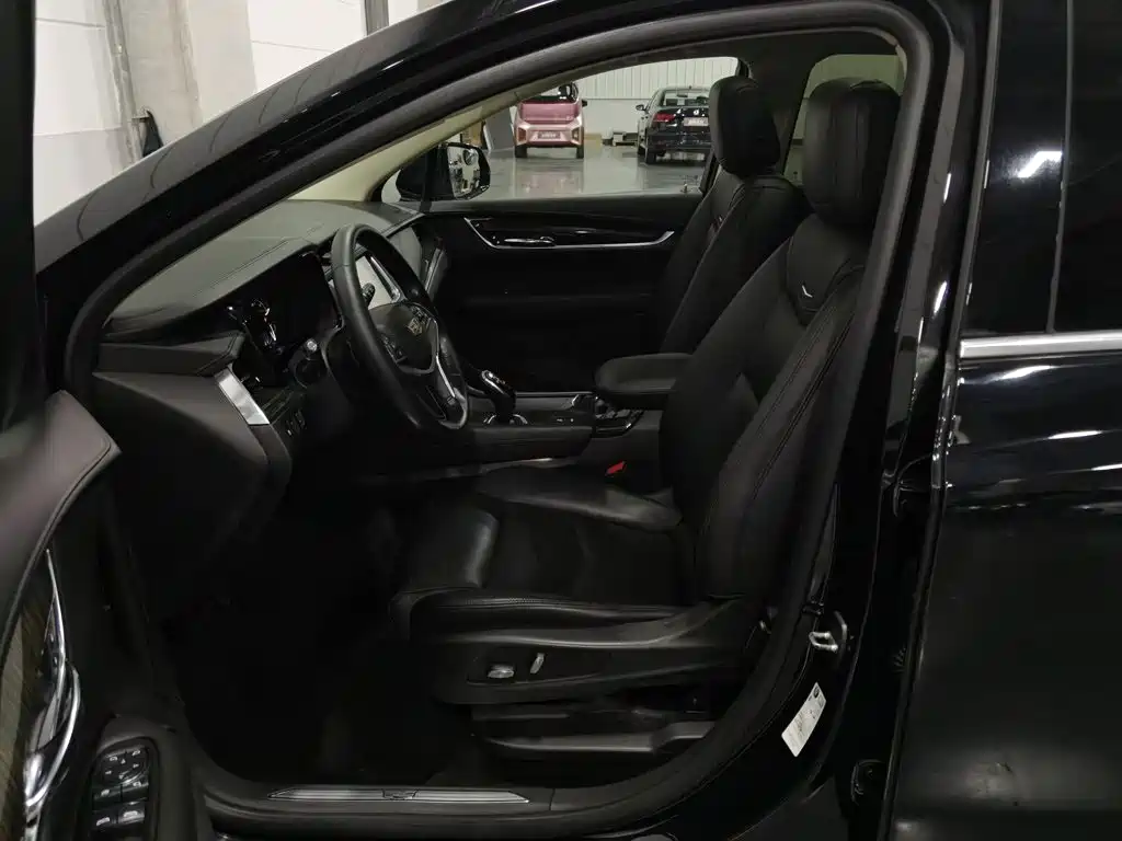 Cadillac XT5 — миниатюра 10