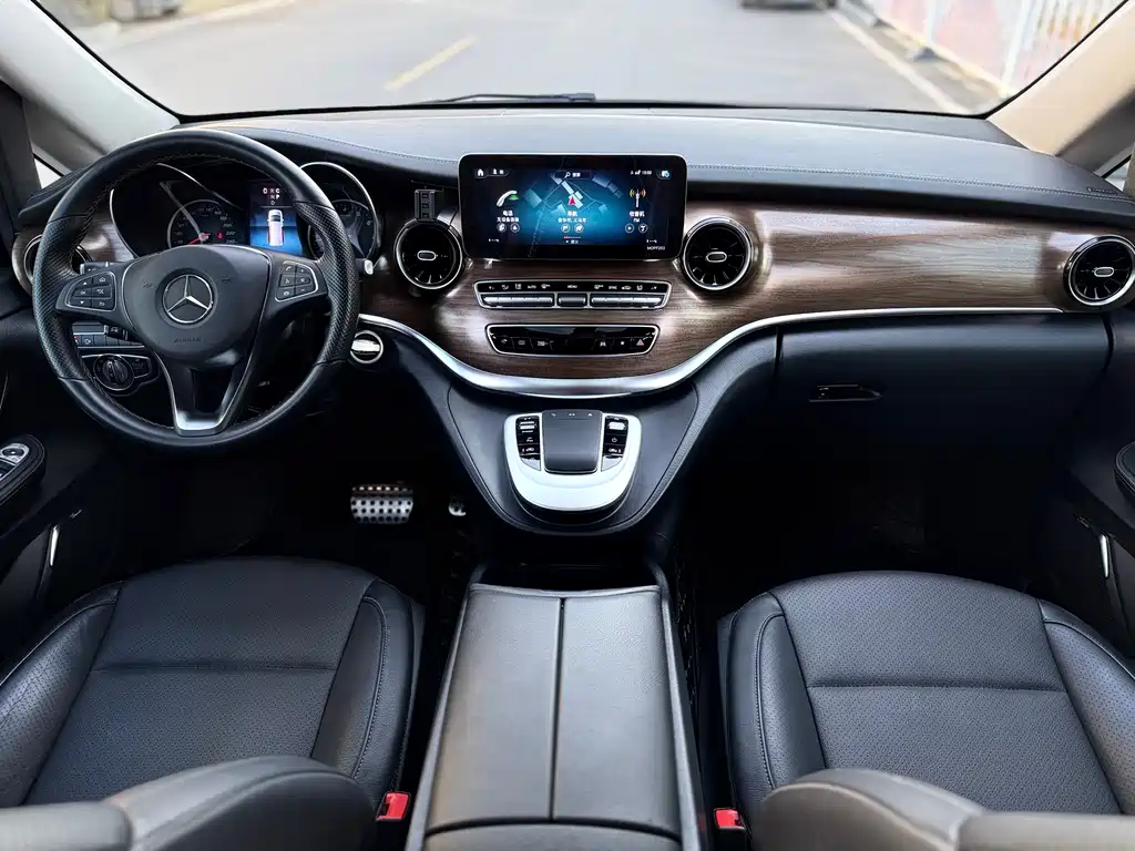 MERCEDES-BENZ V CLASS