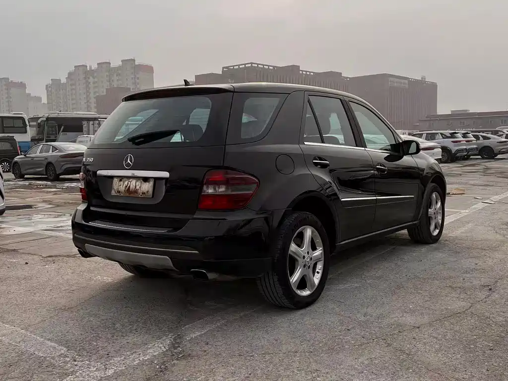 Mercedes-Benz M-Class — миниатюра 5