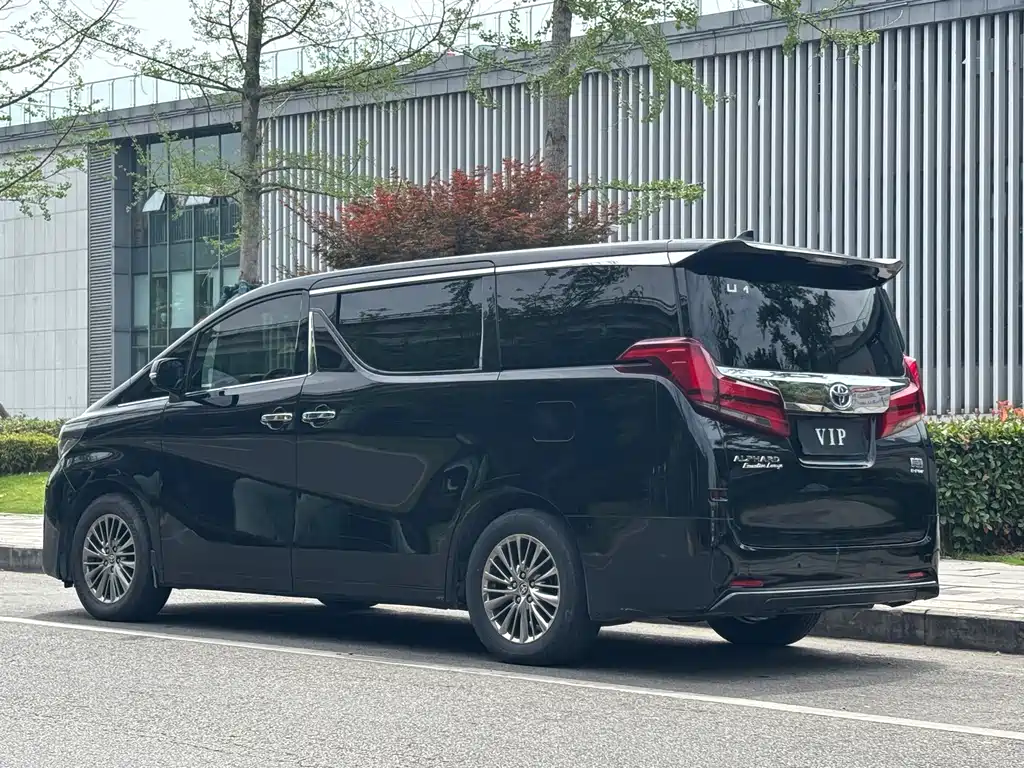 Toyota Alphard — фотографии объявления, Фото 23