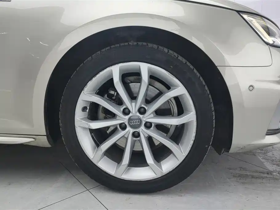 Audi A4L 2018 30 40 TFSI Fashion