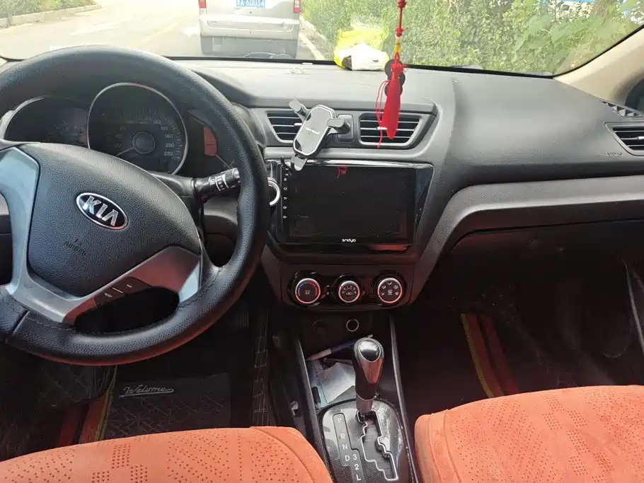 Kia K2 — миниатюра 13