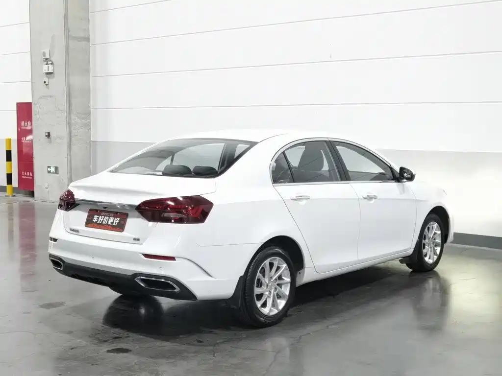 Geely Emgrand — миниатюра 2