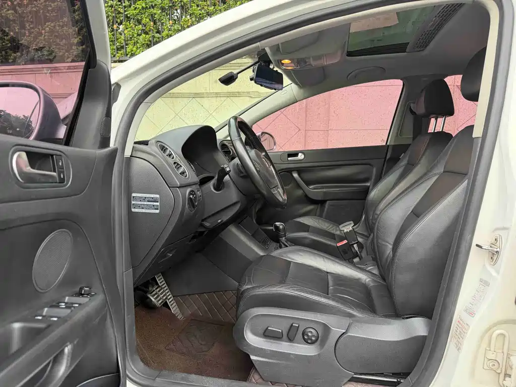 Volkswagen Golf (Import) — миниатюра 7